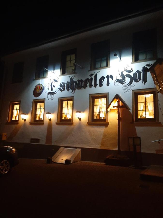 Design Apartment- 24H Self-Check-In - Bis 4 Pers - Parkplatz - Wifi - Balkon -Terrasse - In Direkter Weihernaehe - Radwege Schiffweiler 외부 사진