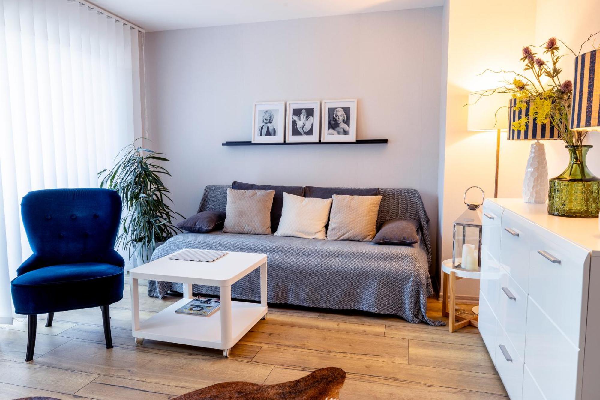 Design Apartment- 24H Self-Check-In - Bis 4 Pers - Parkplatz - Wifi - Balkon -Terrasse - In Direkter Weihernaehe - Radwege Schiffweiler 외부 사진